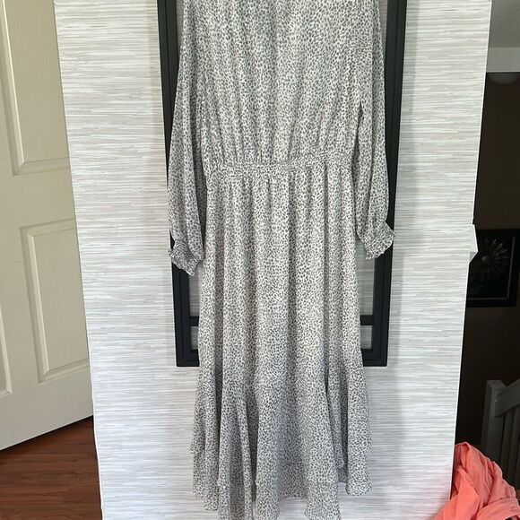 1 State gray and white printed high low long sleeve dress size L - Picture 7 of 7